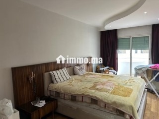 Appartement vide a 2 mars - Appartement à louer - Casablanca