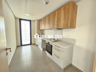 Bel appartement en location à Casablanca Finance City. 3 grandes pièces. Terrasse et ascenseur - Appartement à louer - Casablanca