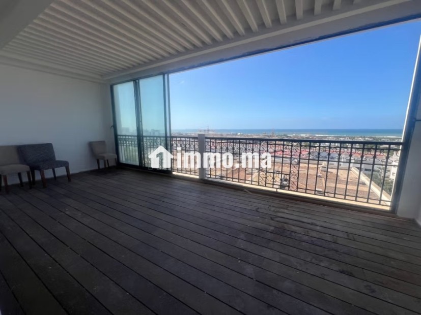 Location d'un appartement à Ain Diab. Surface totale 250 m². Climatisation et piscine - Location Immobilier - Casablanca - photo 2