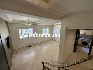 Joli duplex 3 chambres vide avec piscine et Gym - Appartement à louer - Marrakech