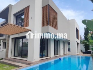 Location villa de luxe à Ain Diab Extension. 4 belles chambres. Bien meublé - Villa à louer - Casablanca