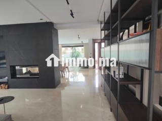 Location villa de luxe à Ain Diab Extension. 4 belles chambres. Bien meublé - Villa à louer - Casablanca