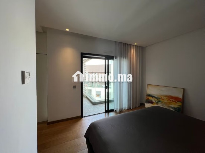 Penthouse joliment meublé avec une grande terrasse en location longue durée à CFC - Location Immobilier - Casablanca - photo 5