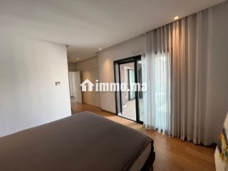 Penthouse joliment meublé avec une grande terrasse en location longue durée à CFC - Appartement à louer - Casablanca