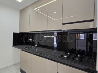 Vente d'un bel appartement à Martil. 2 chambres agréables. Ascenseur - Appartement à vendre - Martil