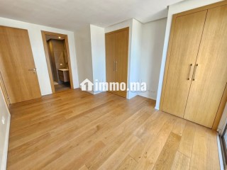 Joli appartement avec terrasse et vue dégagée - Appartement à louer - Casablanca