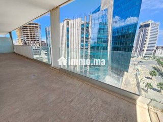 Joli appartement avec terrasse et vue dégagée - Appartement à louer - Casablanca