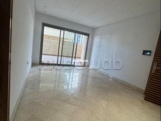 À louer – Studio avec grande terrasse au cœur du CFC - Appartement à louer - Casablanca