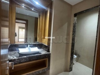 À louer – Studio avec grande terrasse au cœur du CFC - Appartement à louer - Casablanca