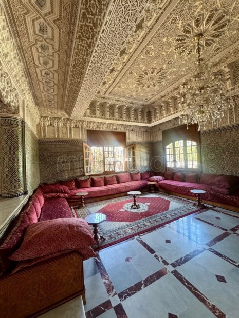 À Vendre – Grande Villa de Prestige au Quartier Polo a coter de la clinique Dar Salam - Vente Immobilier - Casablanca - photo 6