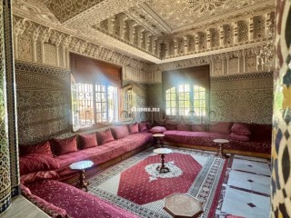 À Vendre – Grande Villa de Prestige au Quartier Polo a coter de la clinique Dar Salam - Villa à vendre - Casablanca