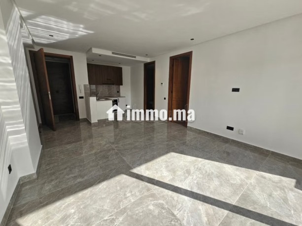 joli-studio-neuf-avec-piscine-et-gym-big-12