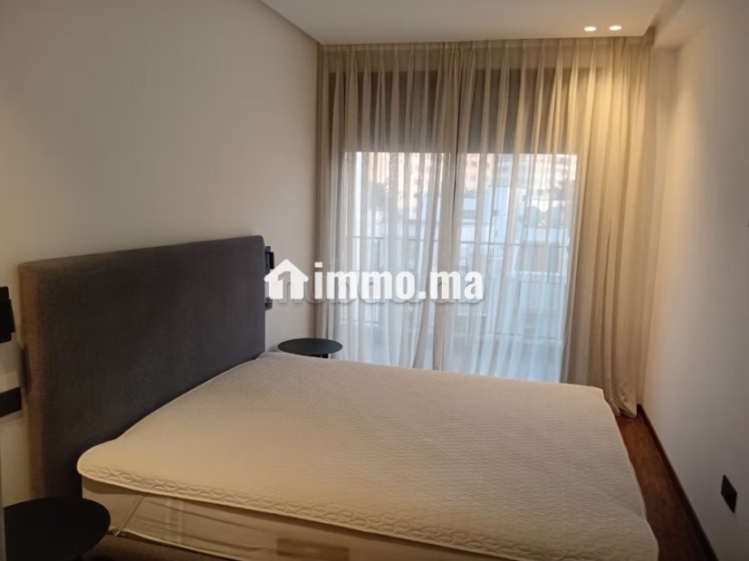 Très bel appartement meublé Resid moderne piscine - Location Immobilier - Casablanca - photo 4