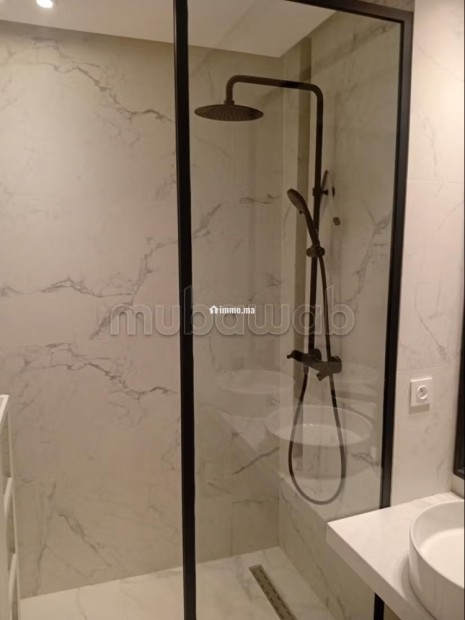 Très bel appartement meublé Resid moderne piscine - Location Immobilier - Casablanca - photo 5