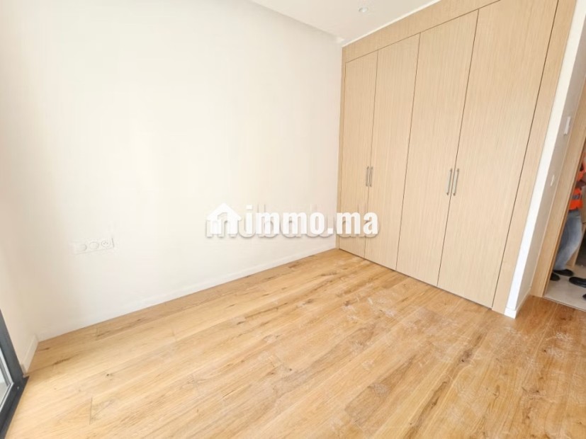 Joli appartement neuf avec terrasse - Location Immobilier - Casablanca - photo 5