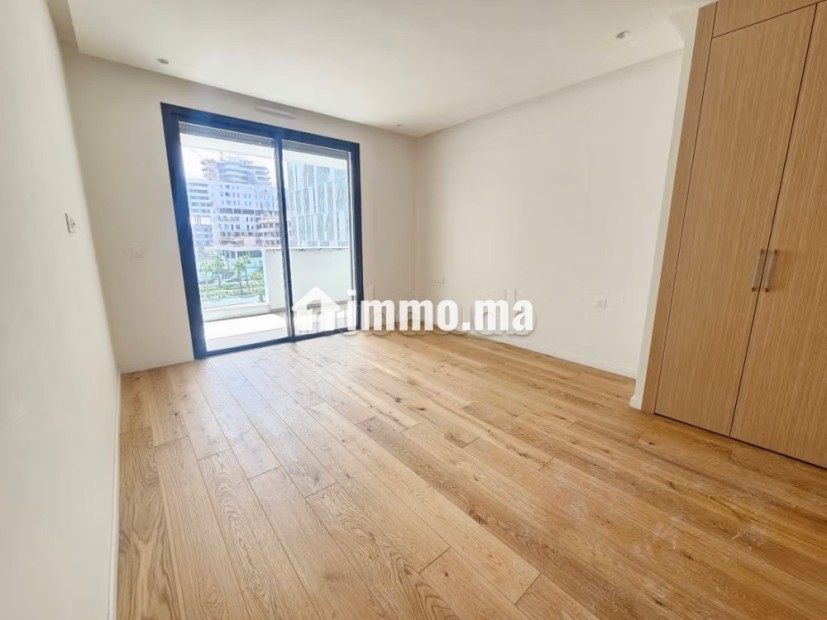 Joli appartement neuf avec terrasse - Location Immobilier - Casablanca - photo 6