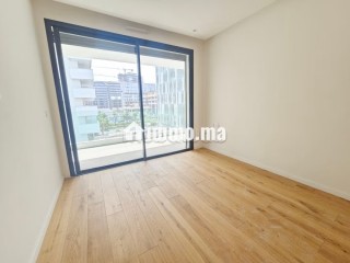 Joli appartement neuf avec terrasse - Appartement à louer - Casablanca