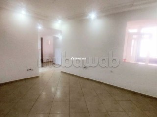 Un emplacement stratégique et calme, quartier al fida proche de Garage Allal et Derb Tolba, avec accès rapide aux lignes de tramway 2 et 3 - Appartement à vendre - Casablanca
