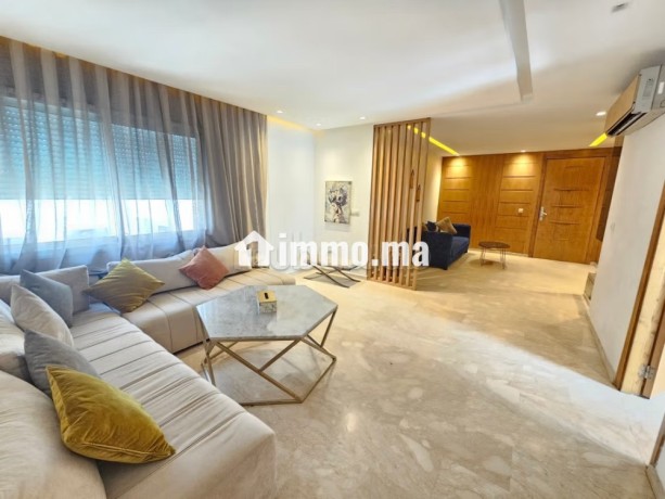 cosy-appartement-joliment-meuble-big-0