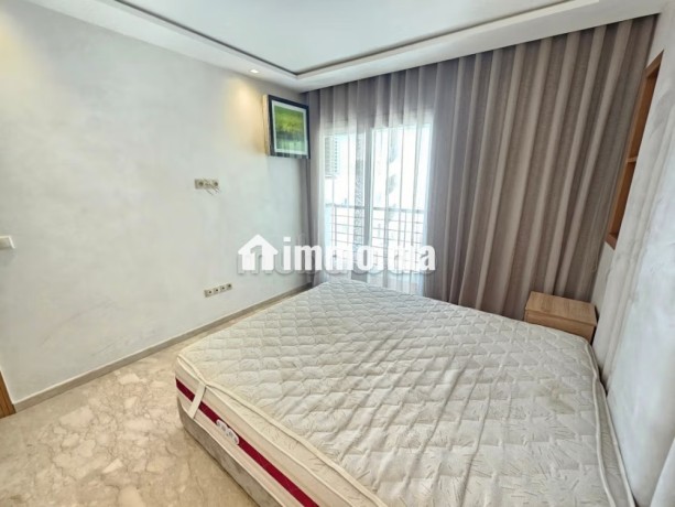 cosy-appartement-joliment-meuble-big-7