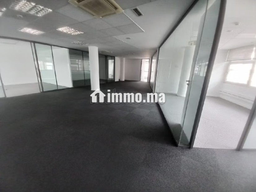 Bureau 433 M² en location en plein Centre Ville - Location Immobilier - Casablanca - photo 6