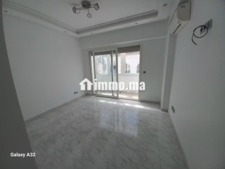 Très bel appartement en location à Racine. 5 pièces. Service de concierge et climatisation - Appartement à louer - Casablanca