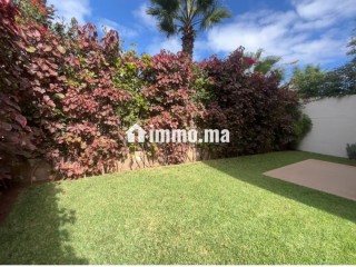 A 8 minutes du Morocco mall, jolie villa à louer bâti 400 m2,4 chambres, 3 niveaux terrasse, - Villa à louer - Casablanca
