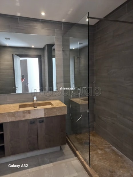 Location Apartement à Ville Verte avec Terrasse residence. Surface totale 140 m². Avec ascenseur et espace vert - Location Immobilier - Bouskoura - photo 3