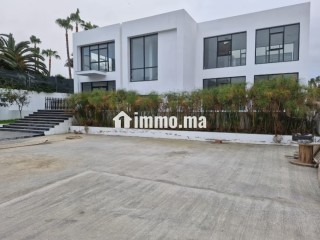 Plateau Bureaux de 2 000 m² sur Souissi RABAT - Bureau à vendre - Rabat