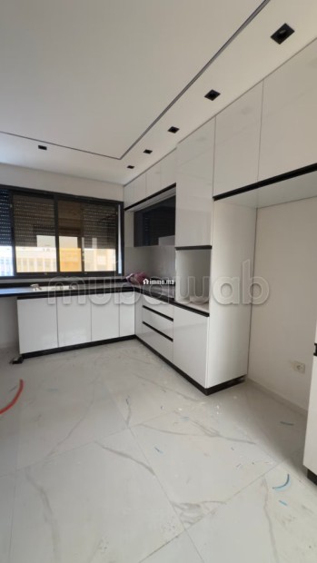 Appartement à l'achat à Al Boustane. 2 pièces. Salon traditionnel et porte blindée - Vente Immobilier - El Jadida - photo 2