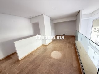 Magnifique magasin sur l’avenue haut agdal - Appartement à vendre - Rabat