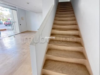 Magnifique magasin sur l’avenue haut agdal - Appartement à vendre - Rabat