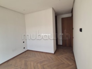 Location appartement neuf sur CFC vu jardin - Appartement à louer - Casablanca
