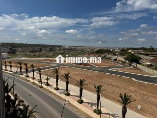 Terrain 3 façades en vente R plus 3. Surface totale 125 m² - Terrain à vendre - Benslimane