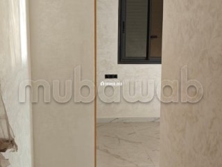Superbe appartement à vendre à Riad Oulad Mtaa. Surface de 120 m². Antenne parabolique, résidence sécurisée - Appartement à vendre - Temara