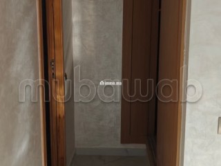 Superbe appartement à vendre à Riad Oulad Mtaa. Surface de 120 m². Antenne parabolique, résidence sécurisée - Appartement à vendre - Temara