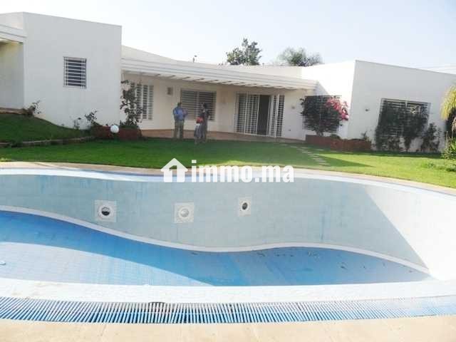 Villa avec chauffage et piscine à Souissi - Location Immobilier - Rabat - photo 1