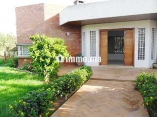 Villa avec chauffage et piscine à Souissi - Villa à louer - Rabat