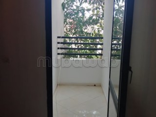 Appartements à louer à Quartier Aérodrome. Superficie 60 m². Système de parabole et résidence sécurisée - Appartement à vendre - El Jadida