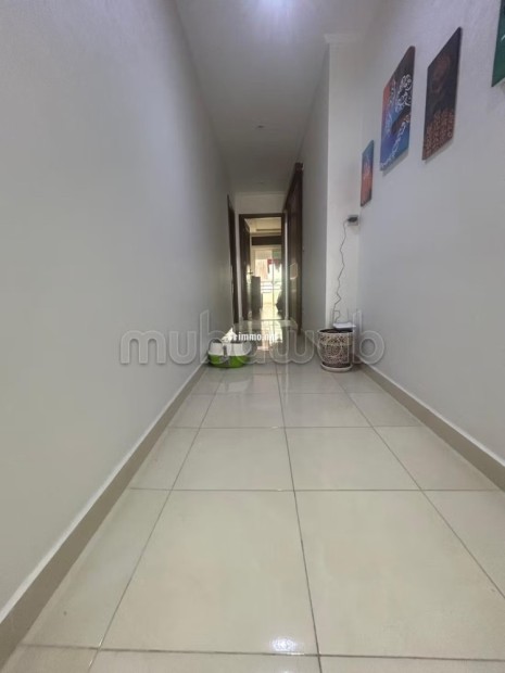 Vend appartement en Centre.
Surface de 100 m² - Vente Immobilier - Tanger - photo 1