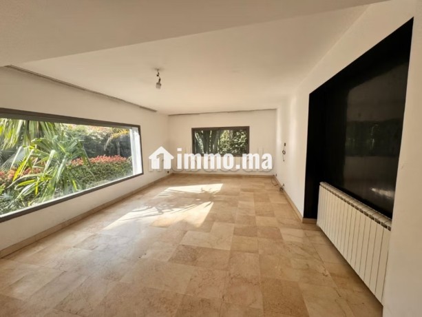location-de-bureaux-a-cil-hay-salam-surface-totale-800-m2-belle-terrasse-et-jardin-big-3