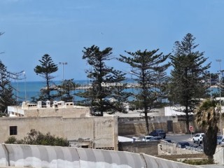 Location saisonnière à Le boulevard Mohammed V. 2 pièces. Porte blindée, sécurité - Appartement à vendre - Essaouira