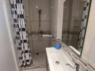 Location d'un appartement à Le boulevard Mohammed V. 2 grandes pièces. Porte blindée et parabole - Appartement à vendre - Essaouira