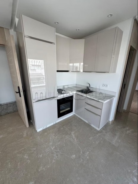 Appartement en vente à Bourgogne Ouest. 1 Pièce. Parking et ascenseur - Vente Immobilier - Casablanca - photo 3