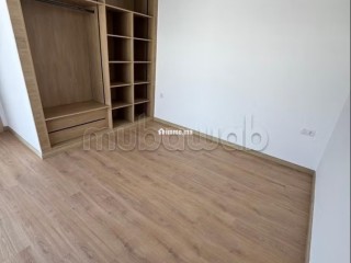 Appartement en vente à Bourgogne Ouest. 1 Pièce. Parking et ascenseur - Appartement à vendre - Casablanca