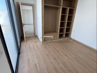 Appartement en vente à Bourgogne Ouest. 1 Pièce. Parking et ascenseur - Appartement à vendre - Casablanca