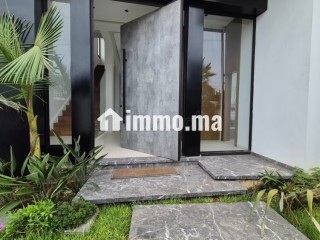 Villa moderne et récente sur Ain Diab - Villa à louer - Casablanca