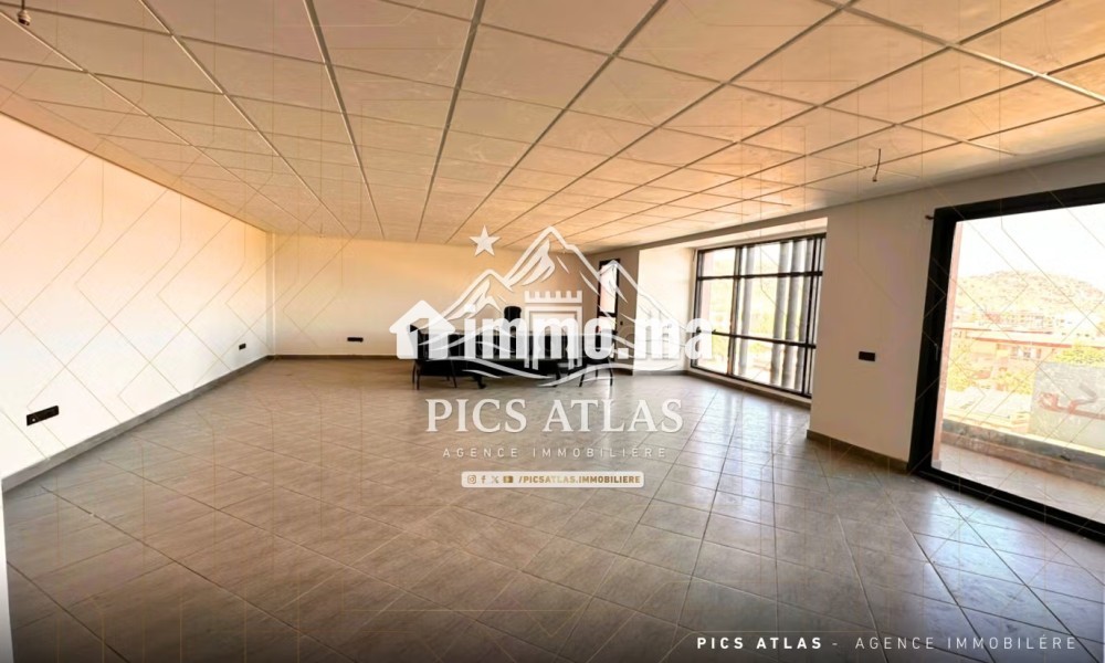 Plateau Bureau à Louer – Quartier Victor Hugo,
Marrakech - Location Immobilier - Marrakech - photo 4