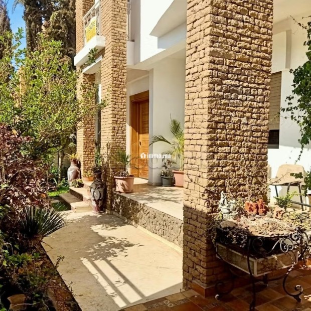 Villa 3 façades bien ensoleillée à vendre - Vente Immobilier - Agadir - photo 3