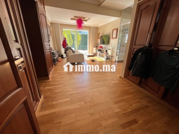 vente-villa-de-luxe-a-ain-diab-extension-5-pieces-confortables-belle-terrasse-et-jardin-big-12